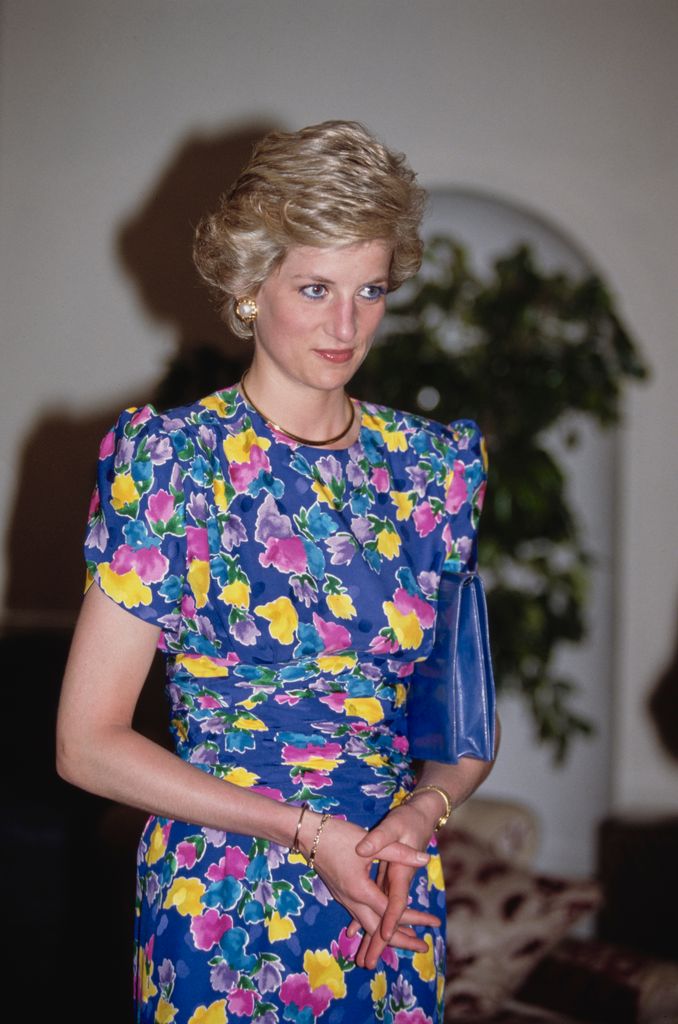 Diana, Princess of Wales  (1961 - 1997) visits the State House in Lagos, Nigeria, March 1990. She is wearing a colourful Bellville Sassoon dress.