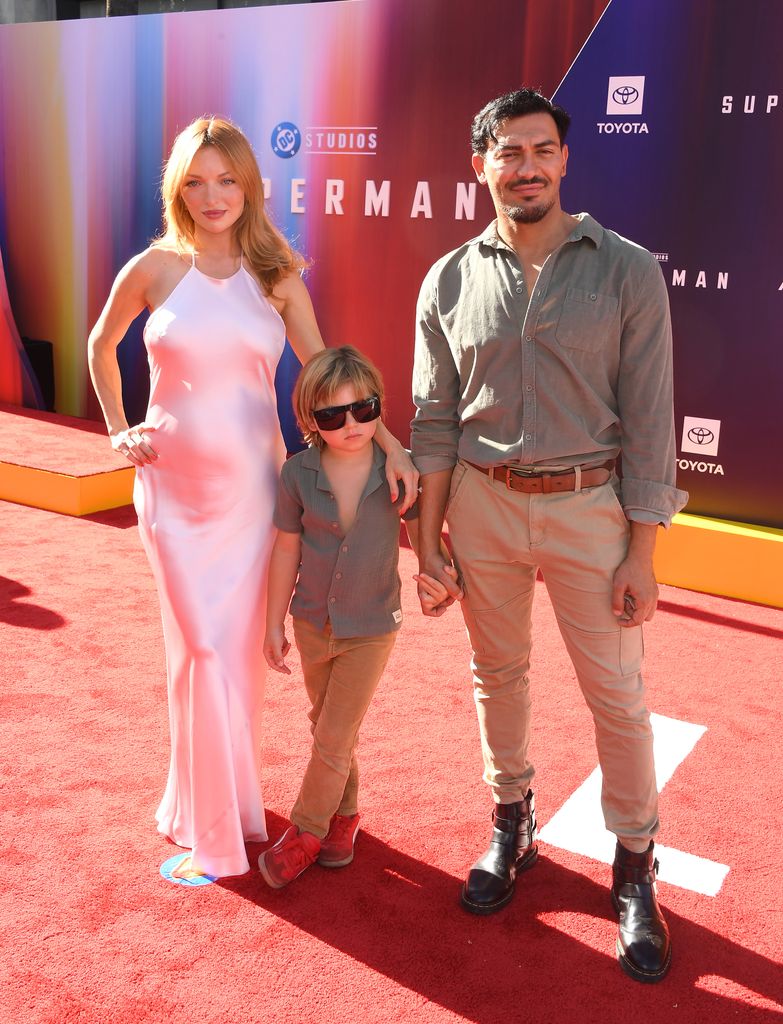 francesca eastwood alexander wraith titan