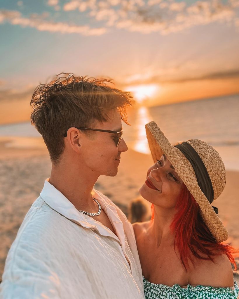 Dianne and Joe at the beach