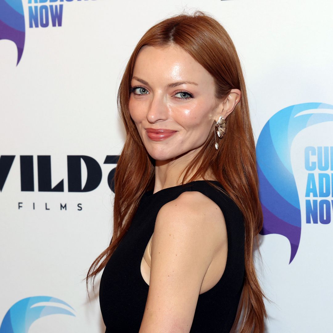 Clint Eastwood's pregnant daughter makes glamorous red carpet appearance 
